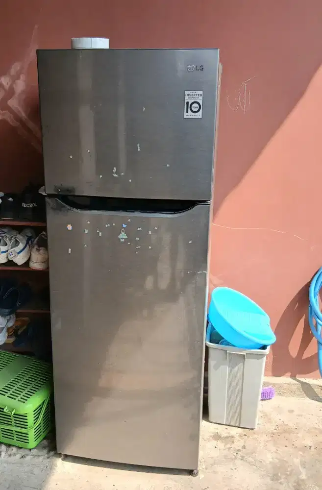 Kulkas 2pintu minusan LG inverter dan sharp