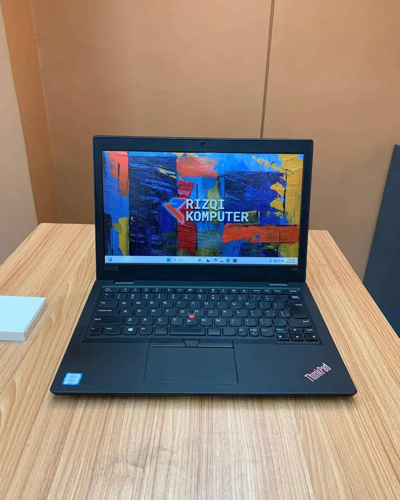 Lenovo Thinkpad L380 intel Core i5 8250U VGA Intel UHD Graphics 620 Ra