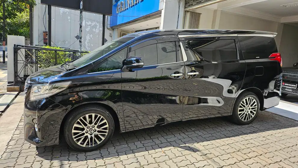 Toyota Alphard 2015 Istimewa Terawat Siap Pakai