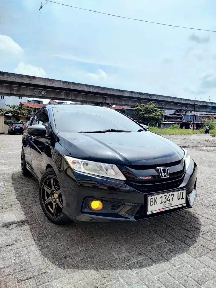 Honda CITY / CITY 1.5 RS Matic 2015, 6 Airbags, Black Premium Metalic.