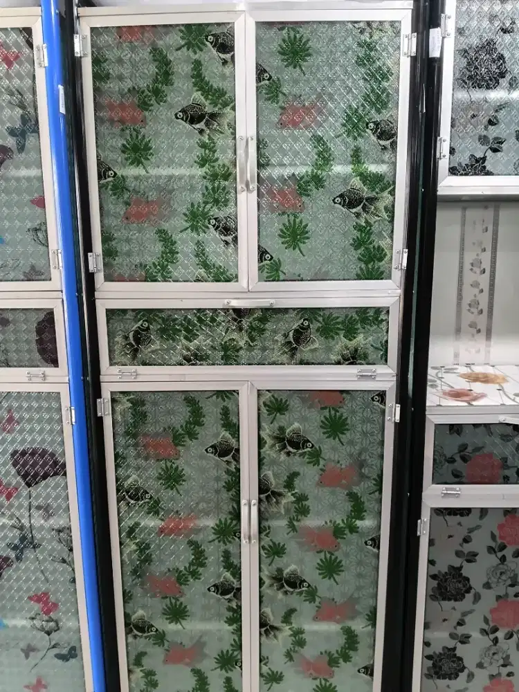 Rak piring kaca