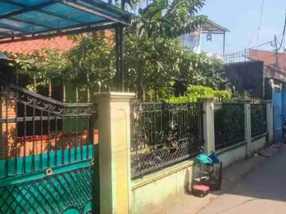rumah. besar.    12. menit. ke.  senayan.   cck. untuk kos2an.    masuk. mobil. hnya. minggu. ini.   rmh. kosong.