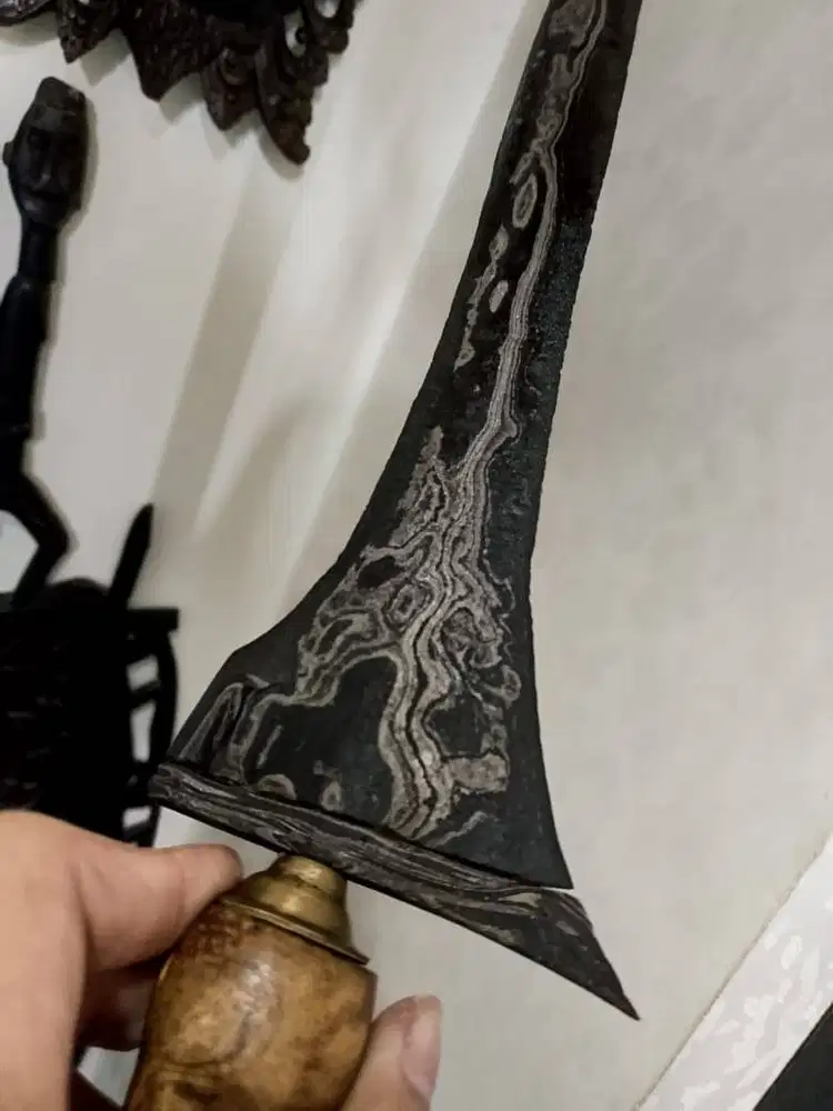 keris sepuh brojol pamor wahyu tumurun warangka gayaman solo