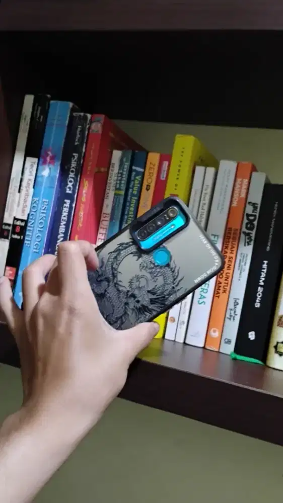 REALME 5i 4/64.
