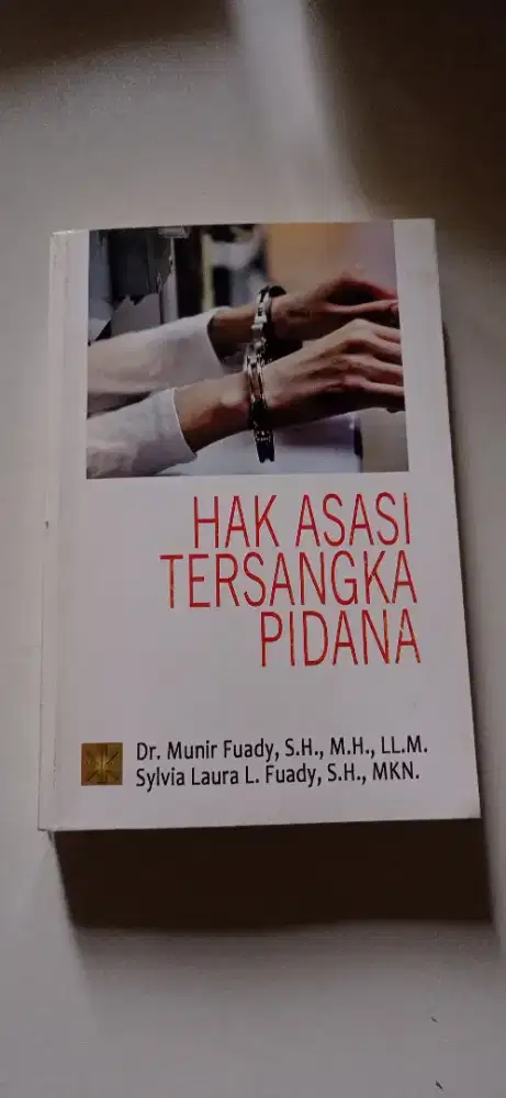 Buku hak asasi tersangka pidana