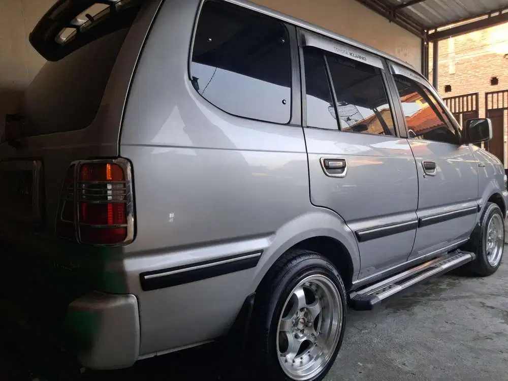 Toyota Kijang 2002 Bensin