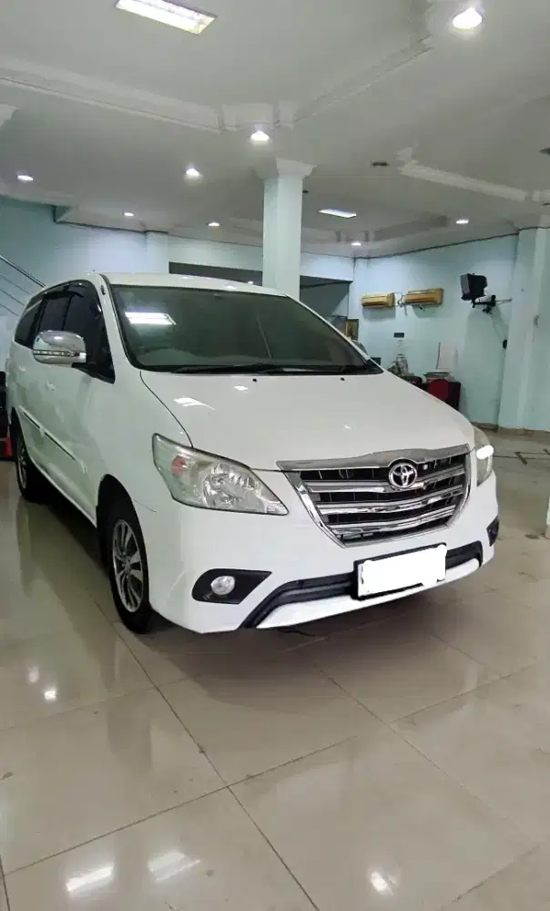 (Low KM) Innova 2.0 G matic putih