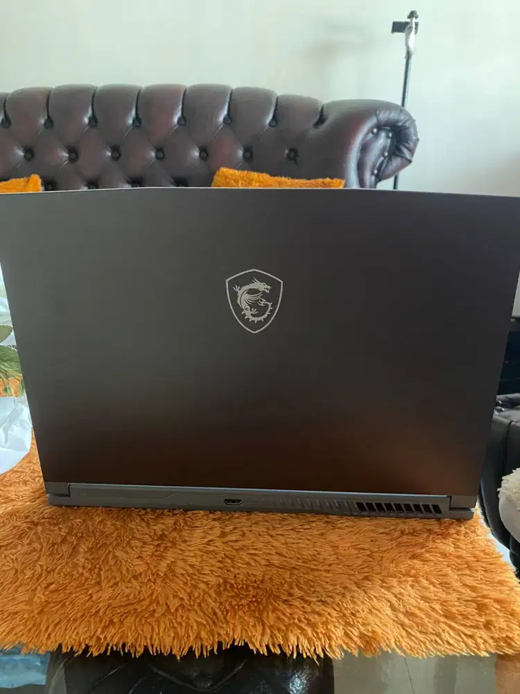 Laptop MSI Thin 15