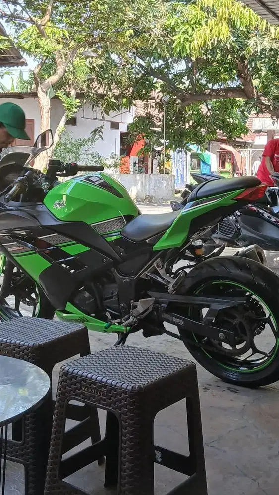 KAWASAKI NINJA 250 TH2012