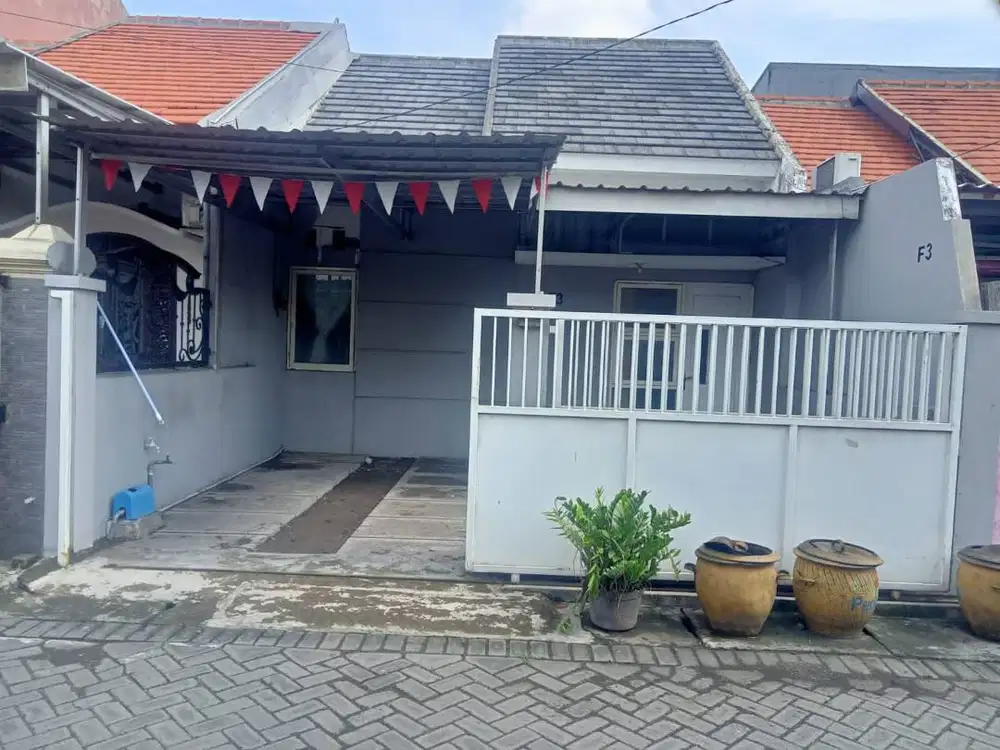 Disewakan rumah lokasi strategis dekat gerbang tol waru .