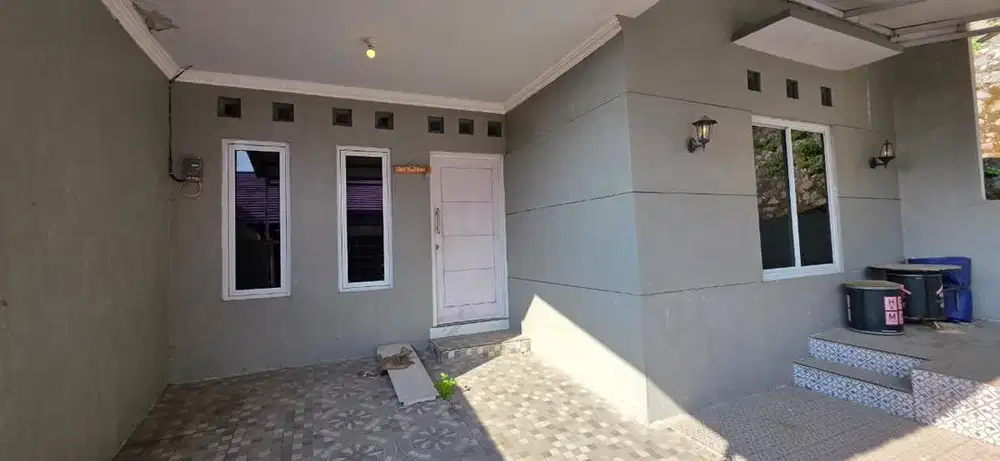 DIJUAL RUMAH SIAP HUNI - LOKASI STRATEGIS
