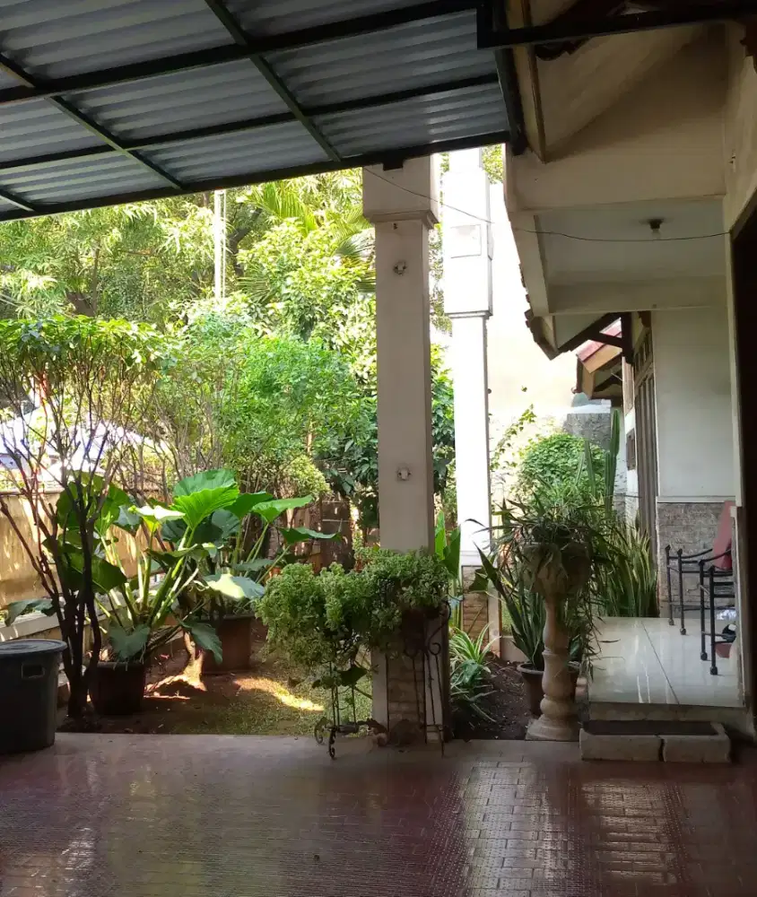 Di butuhkan segera asisten rumah tangga