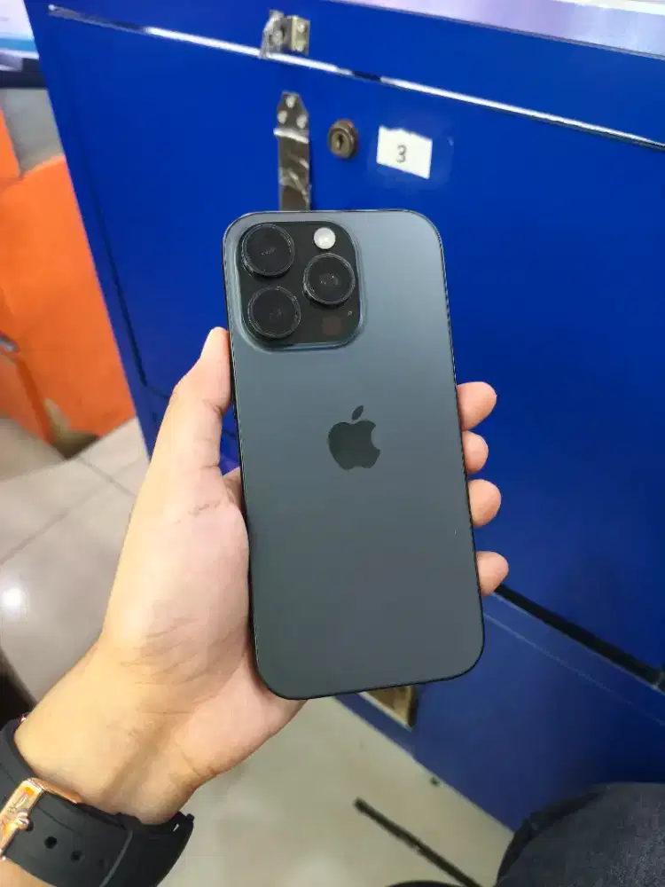 Seken iphone 16 pro 128gb garansi resmi Apple