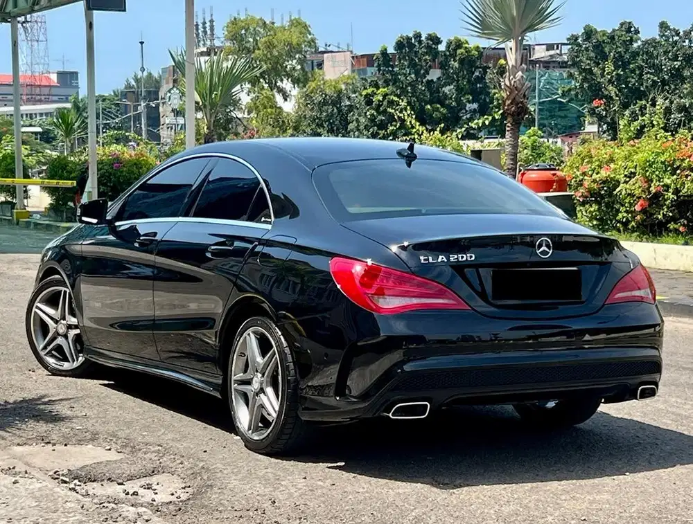 MERCEDES BENZ CLA200 AMG SPORT TAHUN 2015