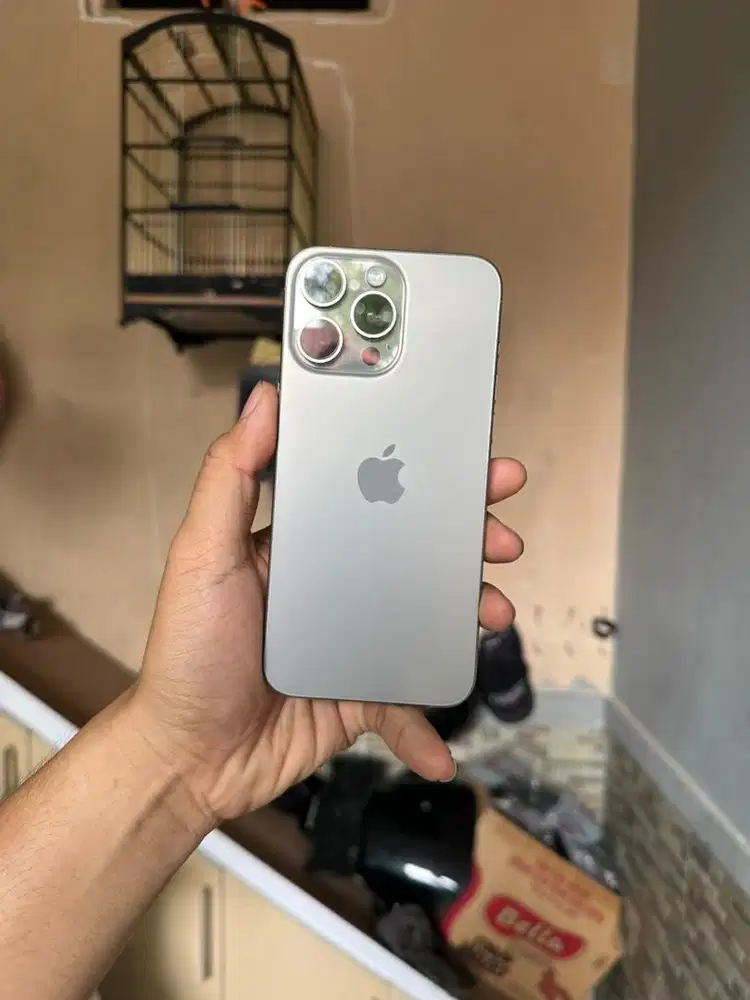 Iphone 15 pro max 256 Like new