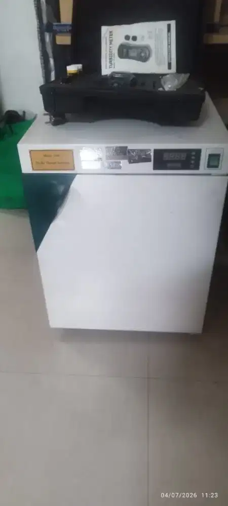 Dijual 3 jenis mesin elektrik Thermal incubator sesuai gambar smua 3jt