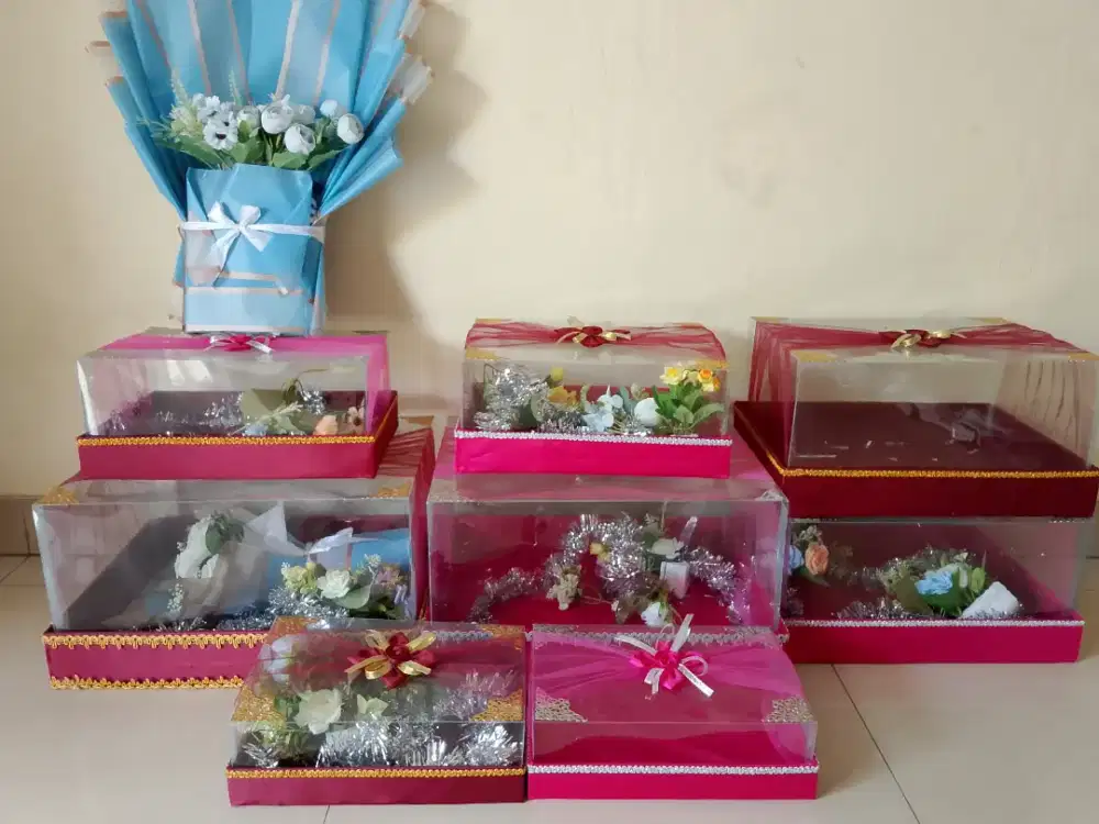 Kotak seserahan bekas