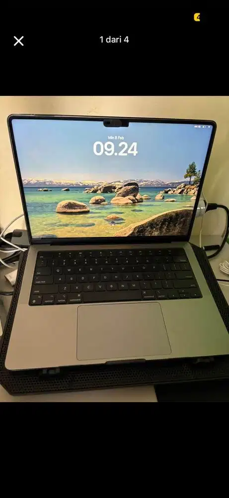 Macbook pro chip m1 pro minus plus di deskripsi