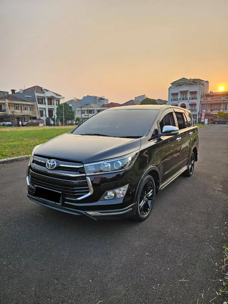 CASH 2017 Toyota Innova Venturer 2.4 diesel 2017