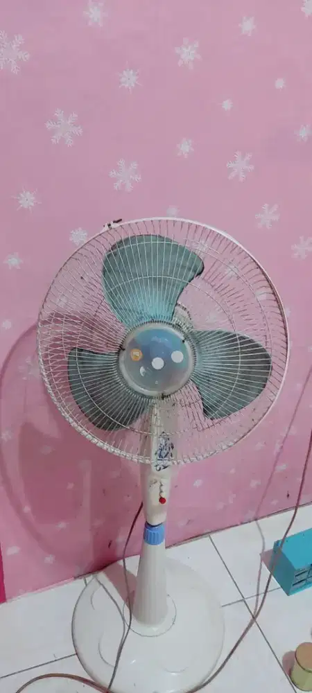 Kipas Angin  bekas