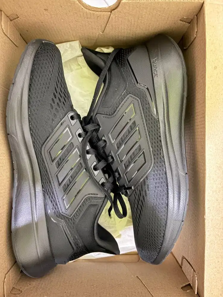Adidas EQ21 Run