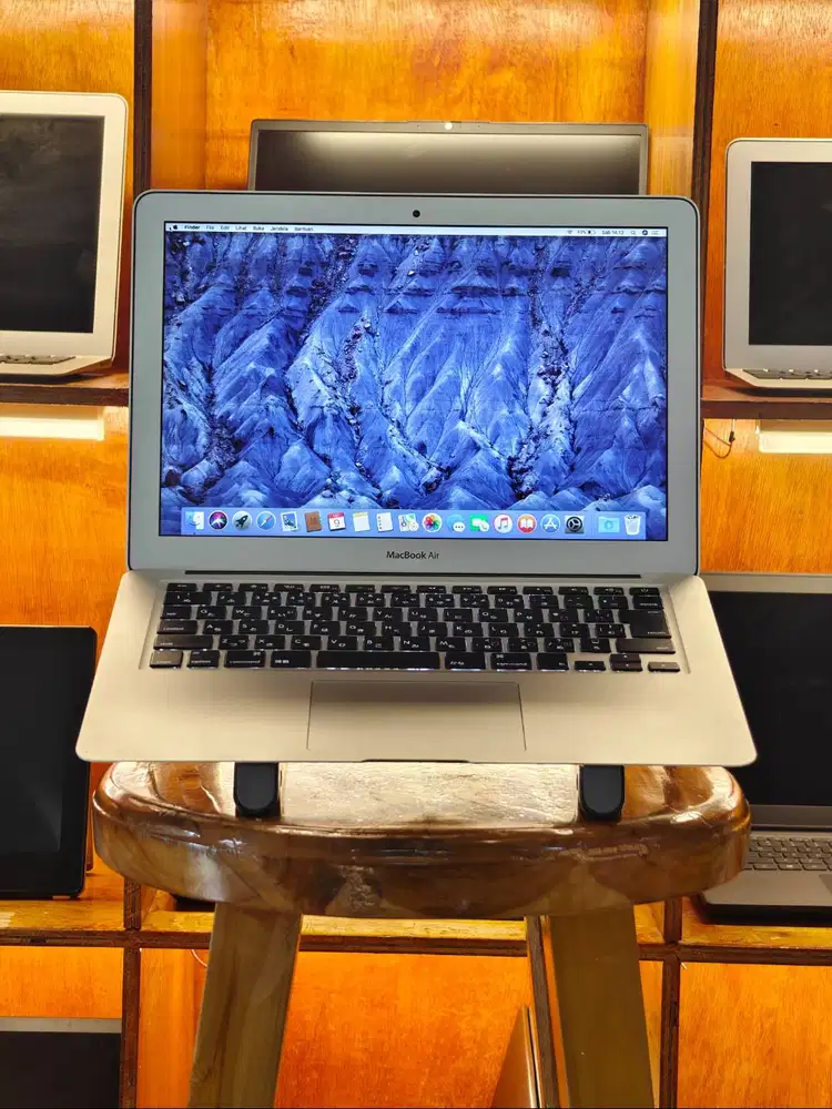 Apple MacBook Air 13 2011 | Core i5 | SSD 128GB | Mulus | Bergaransi