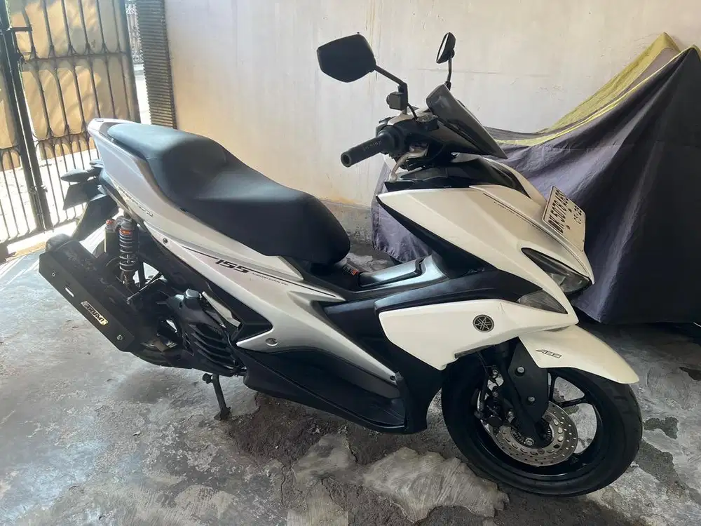 Yamaha Aerox Tipe S 2017 ( keyless Abs )