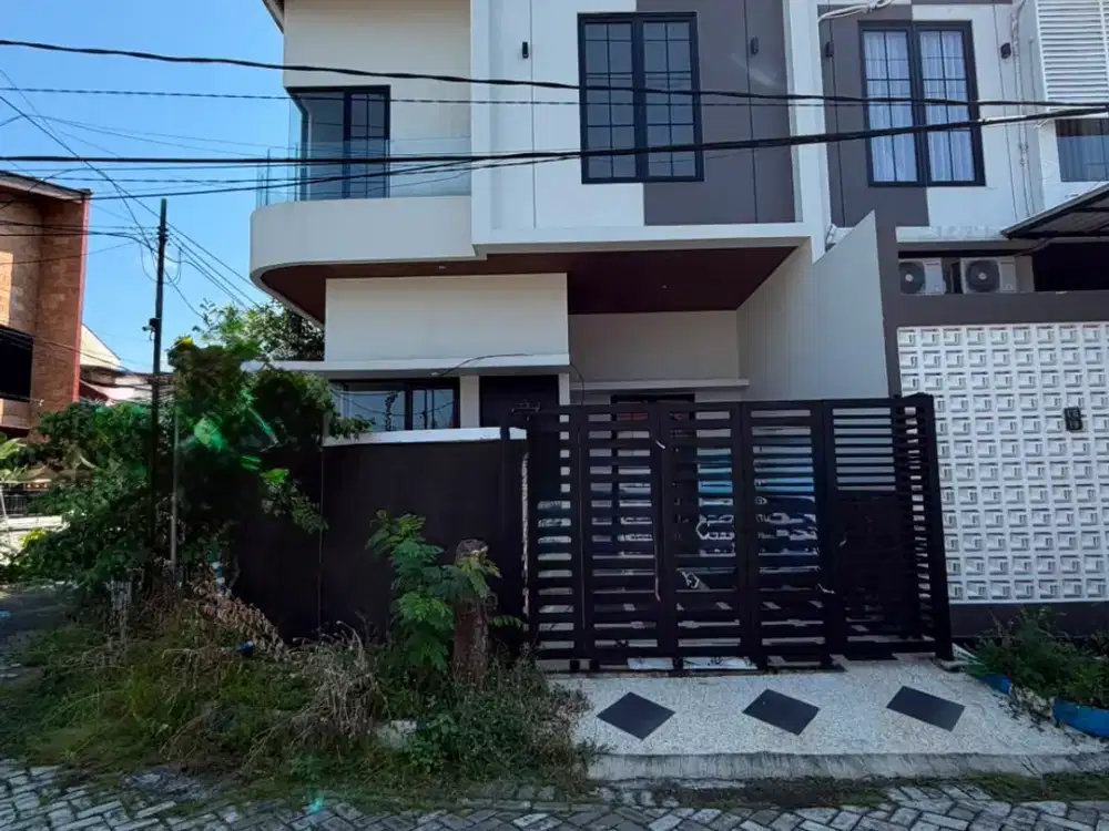Rumah Hook baru gress, Rungkut Mapan Tengah, hanya 3 Menit dari Raya MERR
