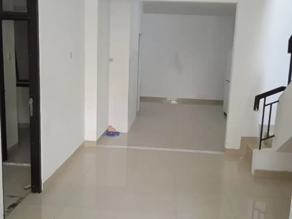 P LK Disewakan Rumah 3 Kamar Unfurnished di Casa Jardin Daan Mogot