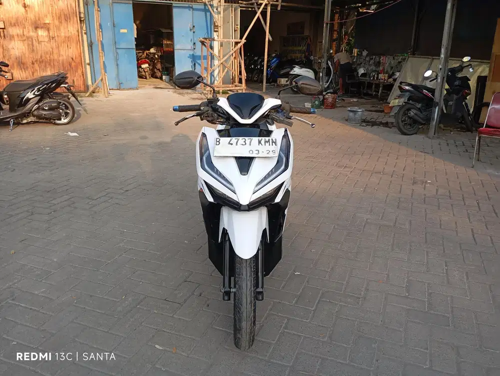 [ Sale Juli ] Honda Vario 125 LED New Tahun 2019 Surat Komplit