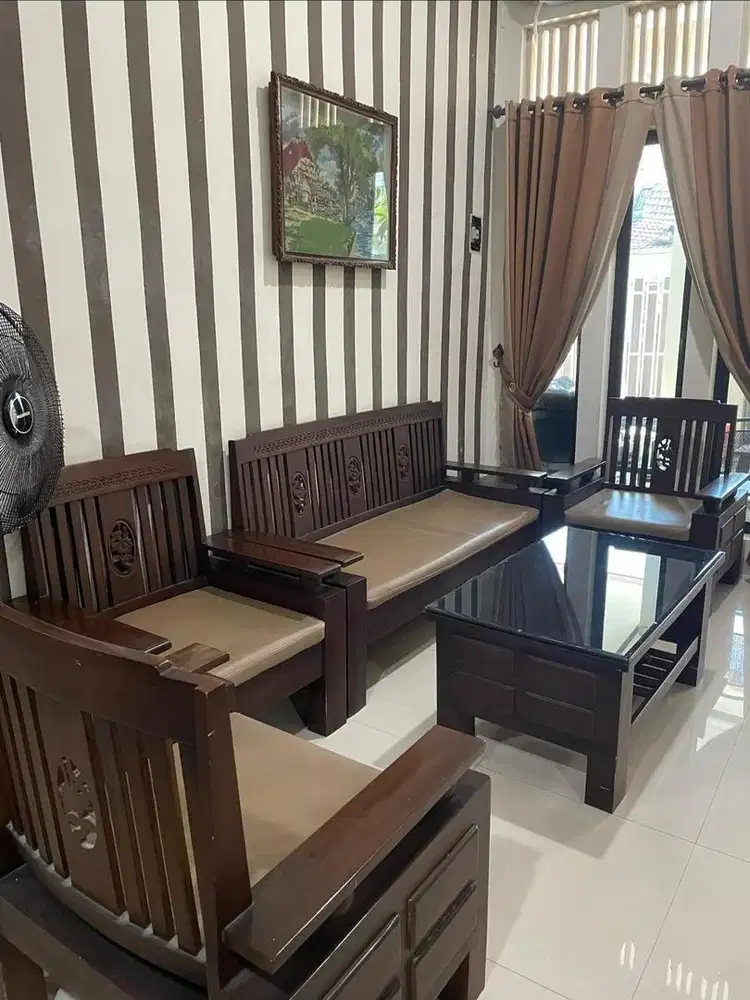 Set Kursi Ruang Tamu Kayu Jati