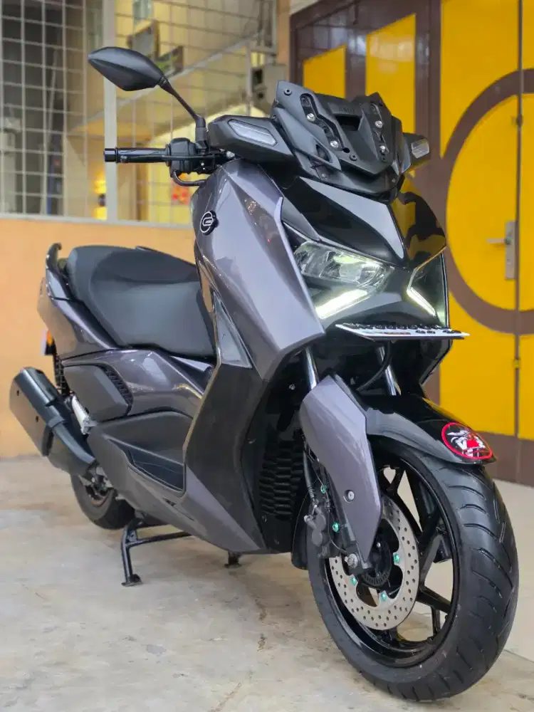 Yamaha X-Max / X-max 250 ABS Keyless 2023, Grey Premium Metalic.