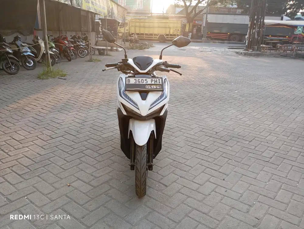 [ Sale Juli ] Honda Vario 125 LED New Tahun 2019 Surat komplit