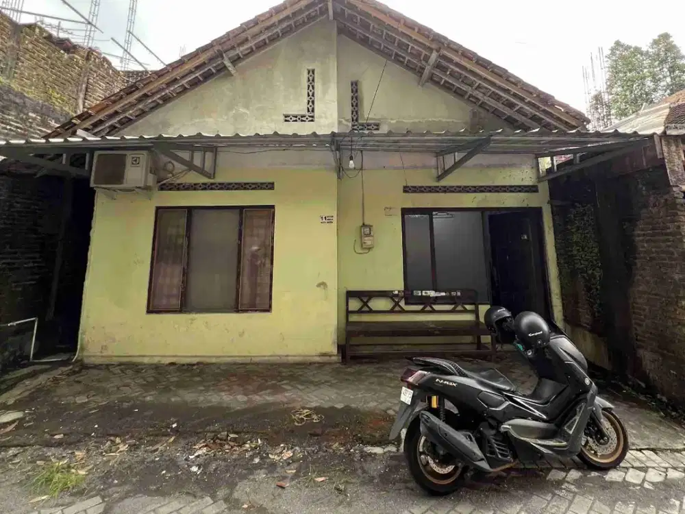 Rumah murah layak huni, senilai harga tanah saja, Saat ini dikontrakkan, lokasi di kutu wates - Sinduadi, cocok utk kost2an, homestay atau hunian di tengah kota