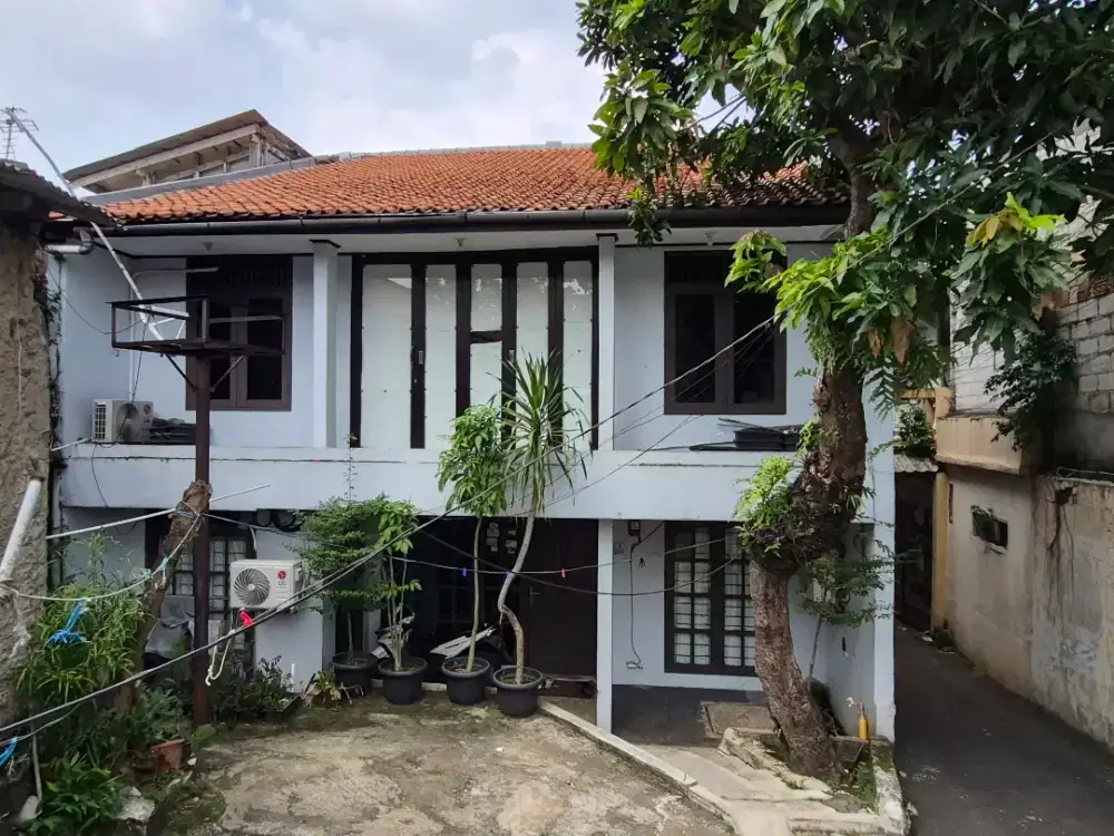 Dijual rumah SHM jaksel area strategis