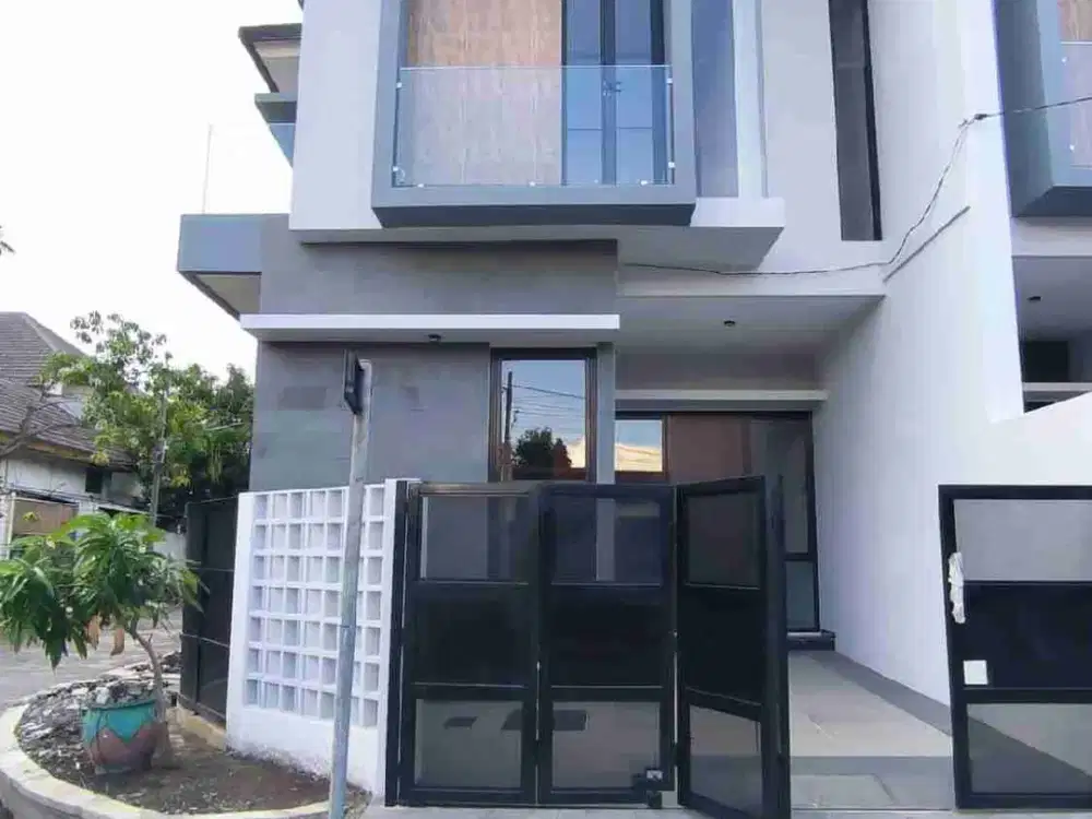 Rumah Baru Siap Huni, TPI Wiyung Row Jalan Besar