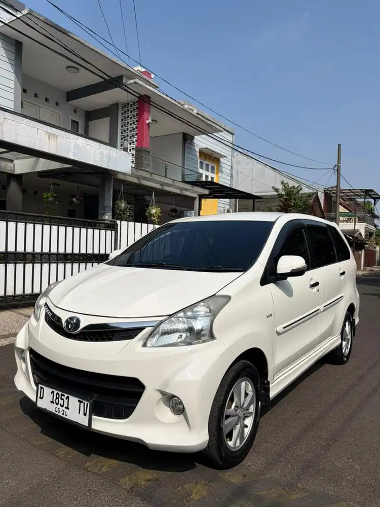 TOYOTA VELOZ 1.5 AT 2015