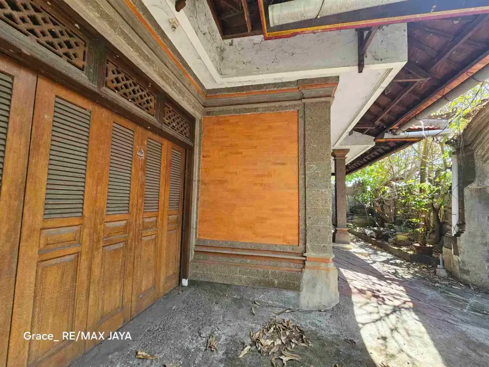 Tanah Bonus Bangunan Rumah  Zona Perdagangan dan Jasa diArea Gatsu Barat Denpasar