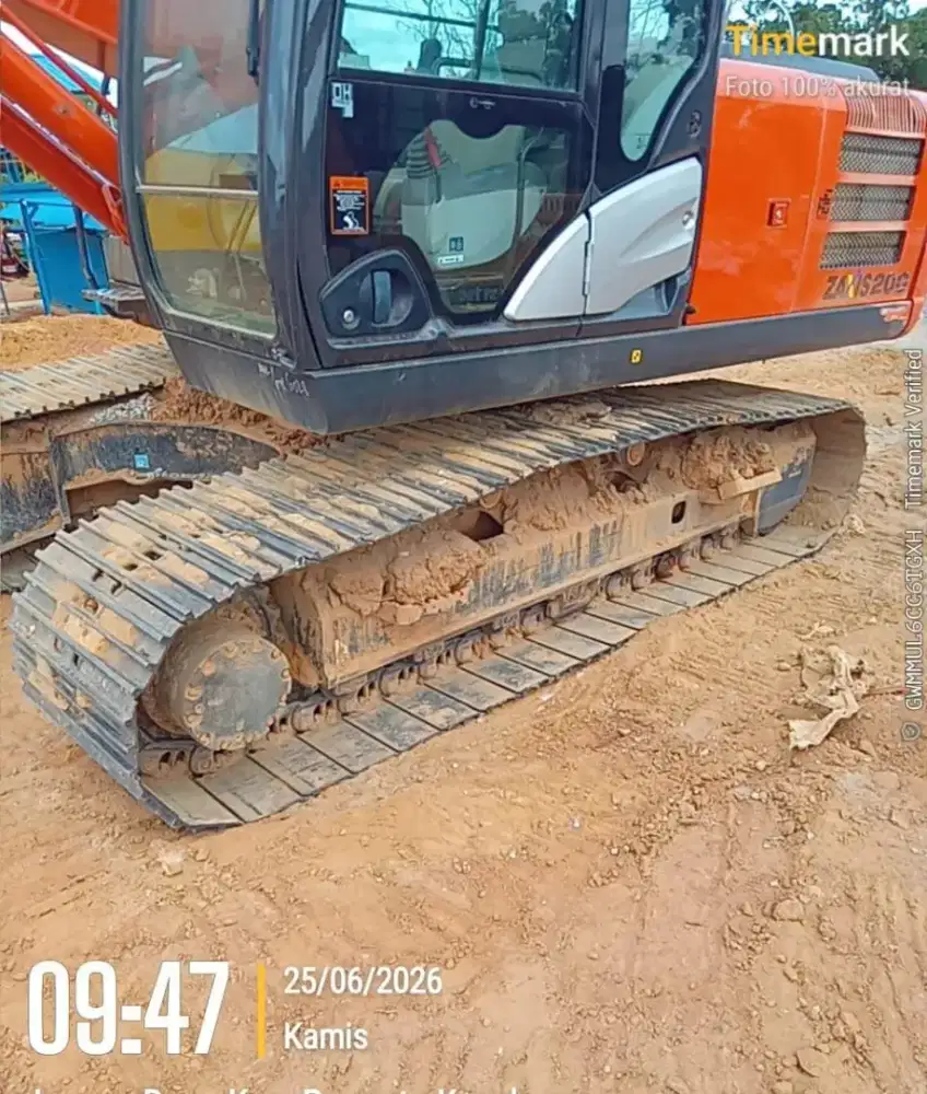 Hitachi ZX200 Thn 2025 HM1000