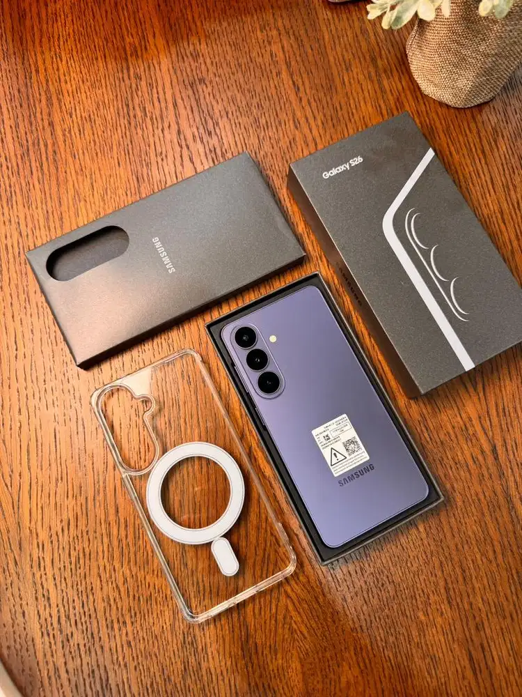 Samsung S26 Basic 12/512 GB mulus like new Baru pakai 2 minggu