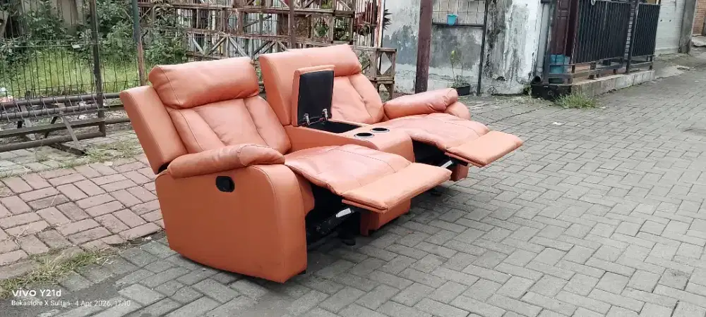 Sofa reclining rocking normal