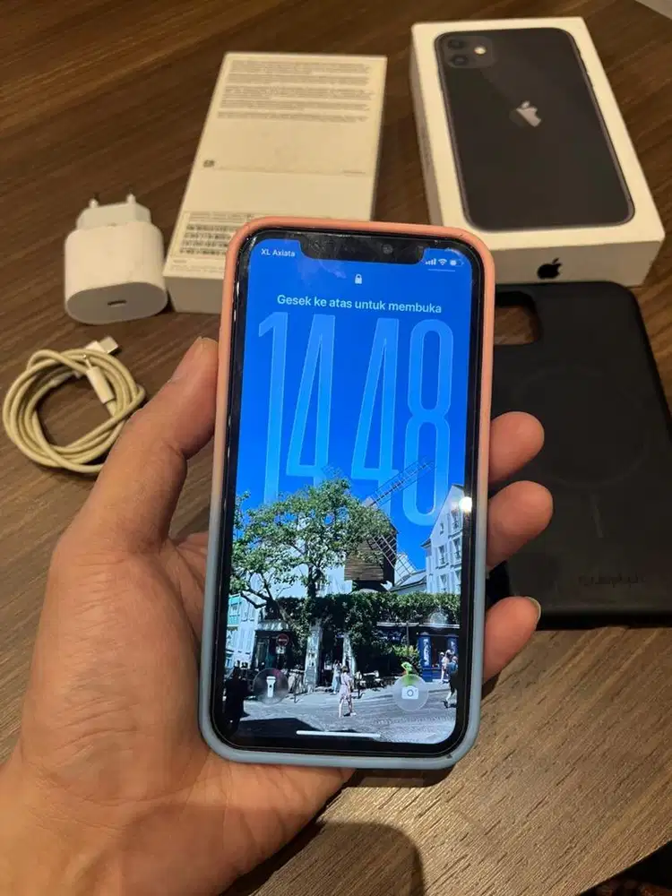 Dijual iPhone 11 128gb iBox resmi fullset