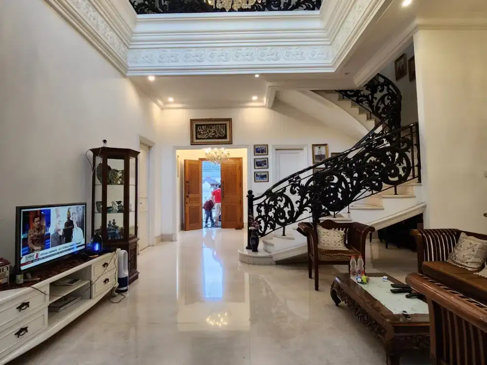 Dijual Rumah Classic-Modern Billymoon Pondok Kelapa, Jakarta Timur