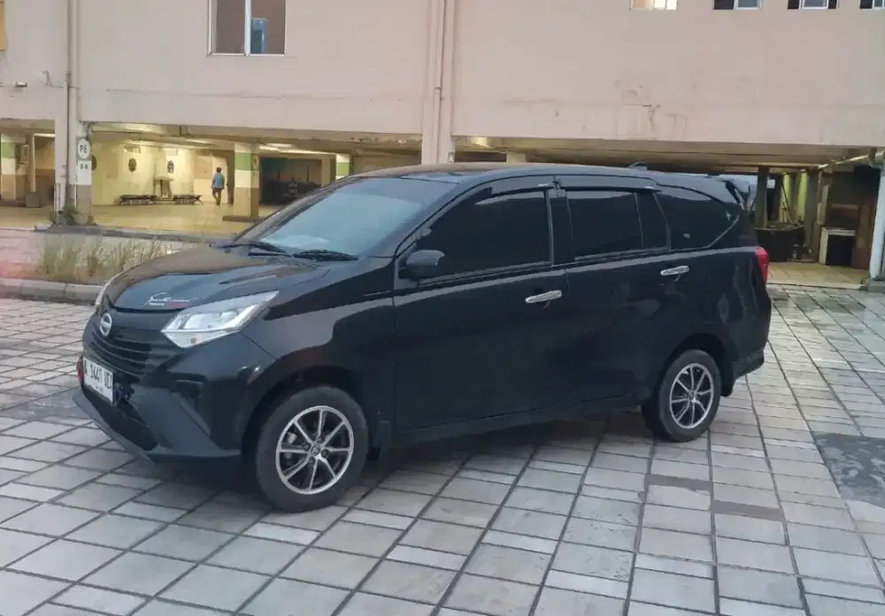 Daihatsu Sigra Type M Low KM