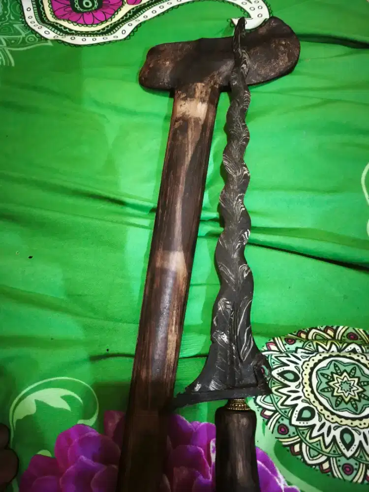 keris sengkelat blarak sineret