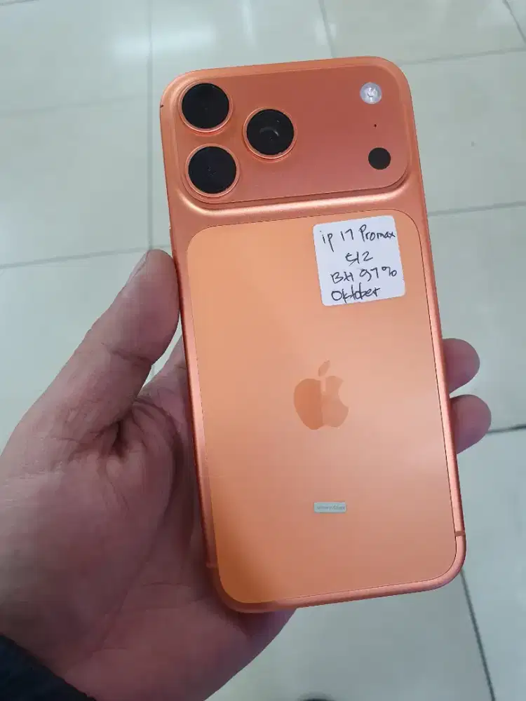 Iphone 17 promax 512gb ibox like new
