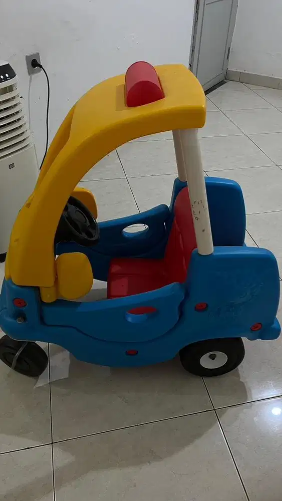Mainan mobil anak