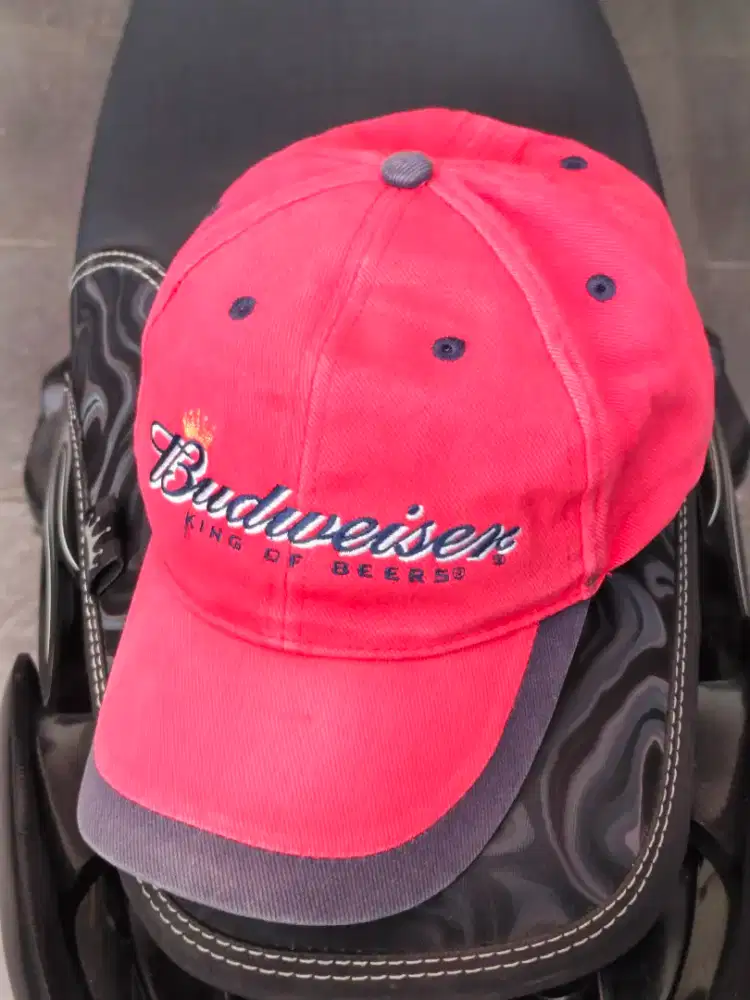Topi Vtg Budweiser King Beer