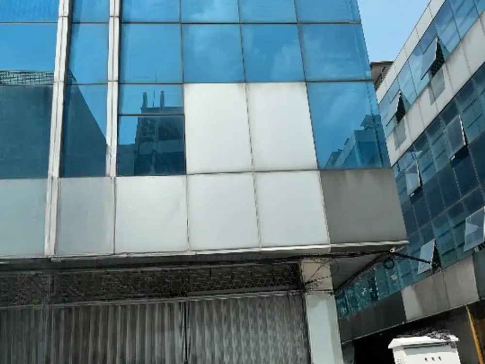 Disewakan ruko hook bagus siap pakai di plaza pasifik kelapa gading jakarta utara