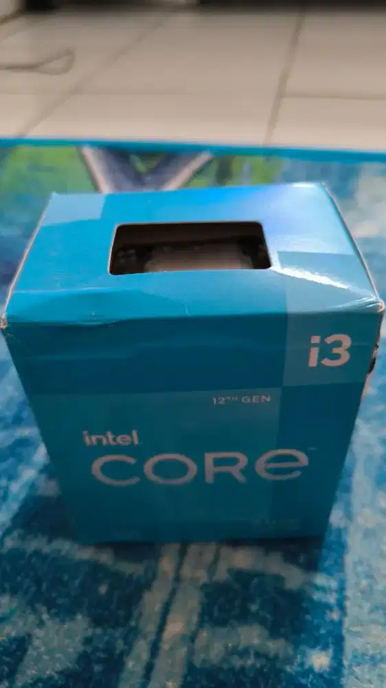 Processor intel core i3-12100F